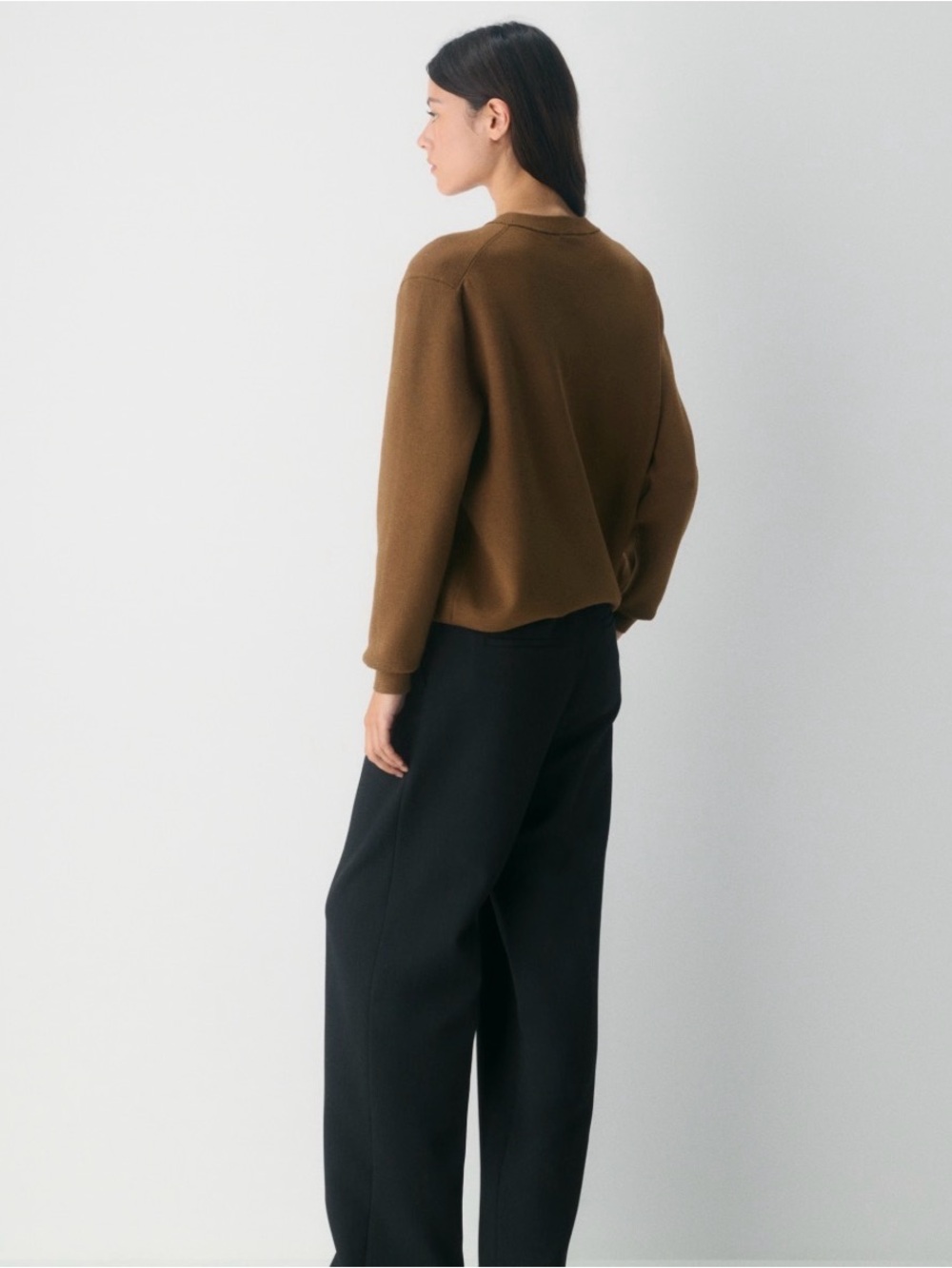 Aritzia Calloway Sweater - NWT - Picture 2 of 4